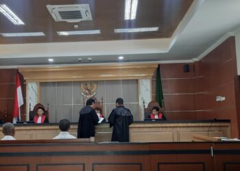 Terdakwa Pengrusakan Kantor KPU SBT Mulai Jalani Sidang di PN Dataran Hunimoa