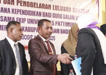 73 Guru dalam Jabatan di SBT Resmi Dikukuhkan jadi Sarjana