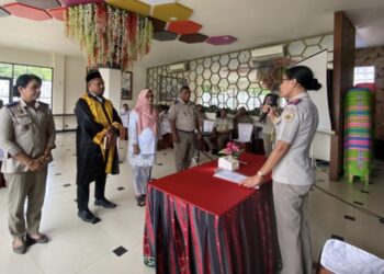 Kepala Kantor BPN SBT Lantik Nurlitta Nurlette jadi PPAT