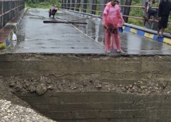 Oprit Jembatan Wai Kian Kembali Amblas, Pemkab SBT Gerak Cepat Koordinasi ke BPJN