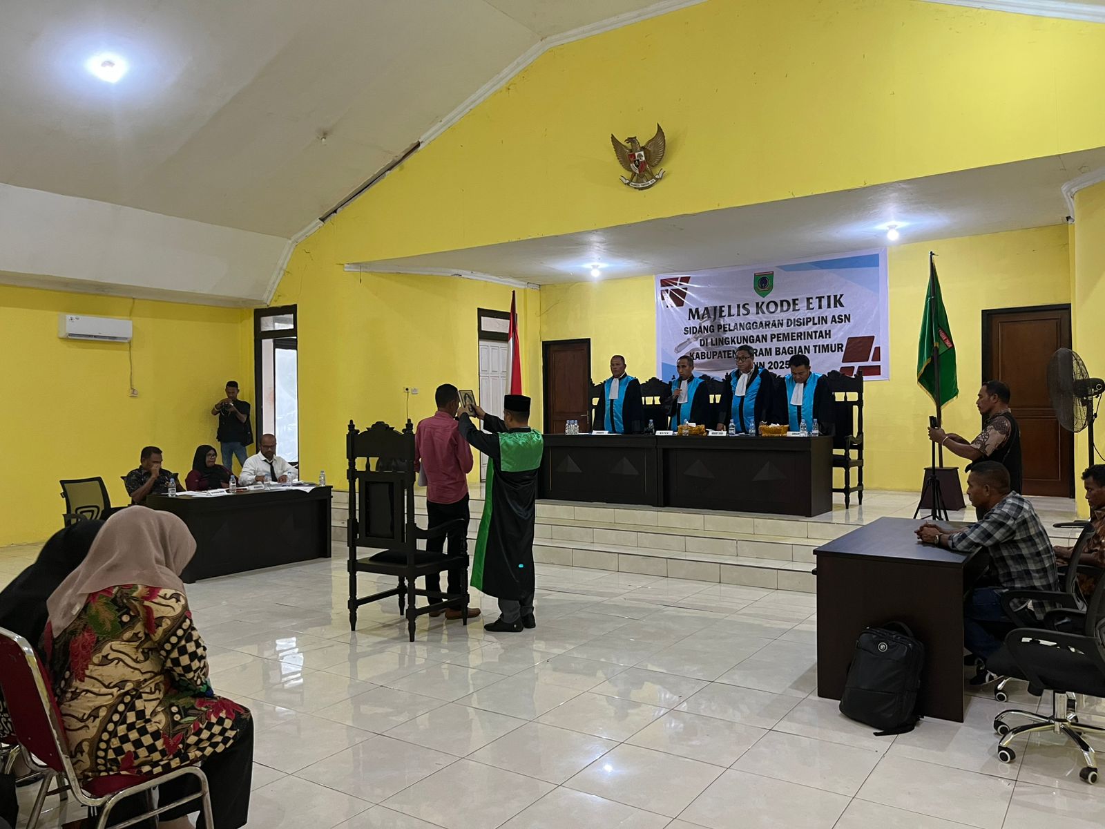 Majelis Kode Etik Sidang 9 ASN di Lingkup Kabupaten SBT yang melakukan pelanggaran disiplin