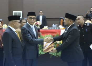 Sampaikan Nota Pengantar Rancangan KUA-PPAS 2026, Bupati SBT : Masih Alami Perbaikan