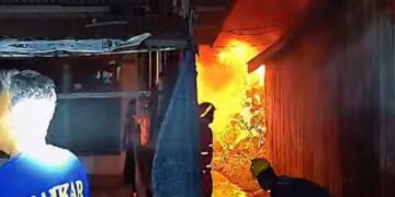 Kebakaran Kembali Terjadi di Kota Bula, Ada Rumah Warga Terbakar