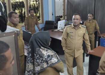 Setelah Sidak ke 6 OPD, Bupati SBT Komitmen Datangi Semua Kantor