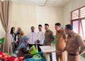 Tunjukkan Perhatian kepada Sesama, Baznas SBT Berikan Bingkisan ke Pasien di RSUD Bula