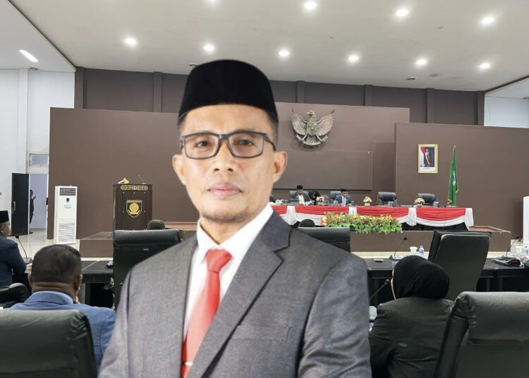 Ketua DPRD SBT Risman Sibualamo