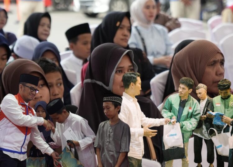 Pertamina Patra Niaga Regional Papua-Maluku melakukan kegiatan berbagi dengan pelaku UMKM, komunitas, ojol dan anak yatim dalam momentum Ramadhan dan menyambut Idul Fitri 1447 hijriah.