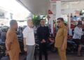 Pantau Antrian di SPBU Pohon Pule, Walikota Ambon : Stok BBM Aman