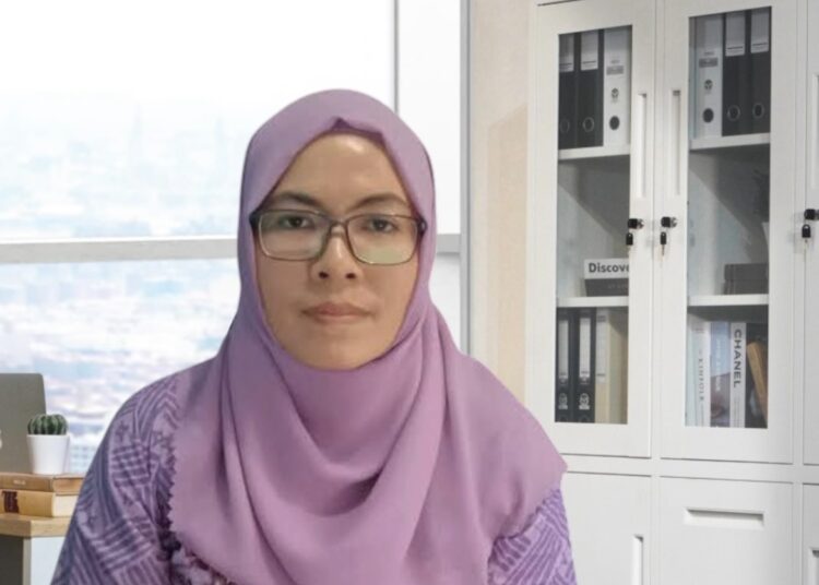 Kabid Bina Marga Dinas PUPR SBT Novi Wiwin A. Rumata (Dok : Ist)