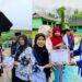 Guru Madrasah di SBT Terima Penghargaan di Momentum Hardiknas 2026