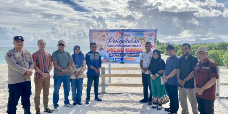 Pemerintah Negeri Bentuk Pokdarwis, Anak Muda Pulau Geser Ambil Alih Pengelolaan Tanusang