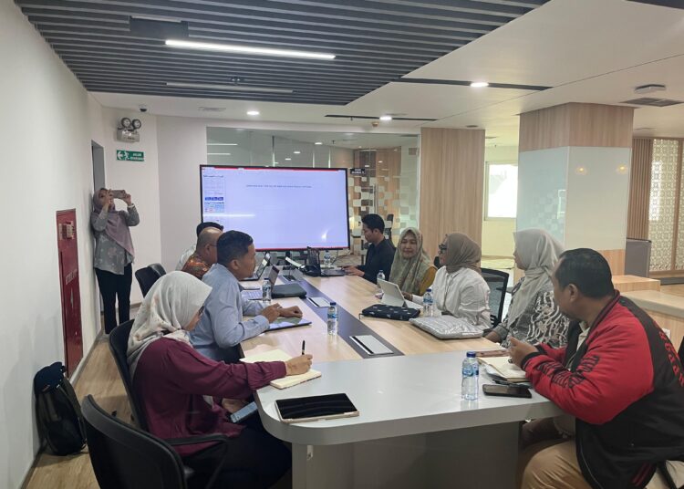 Kepala Dinas Komunikasi dan Informatika (Diskominfo) Kabupaten Seram Bagian Timur (SBT) Sitti R. Meutia Manaban sambangi Kantor Kementerian Komunikasi dan Digital (Komdigi) di Jakarta (Dok : Ist)