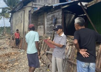Tinjau Dampak Cuaca Ekstrem di Aruan, Kepala BPBD SBT : Dua Rumah Alami Kerusakan