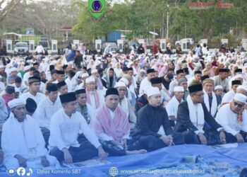 Pemkab SBT Gelar Sholat Istisqa, Bupati Fachri: Musibah Ini Membuat Kita Introspeksi