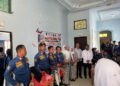 IBI-Baznas SBT Salurkan Sembako, Masker dan Suplemen kepada Petugas Damkar