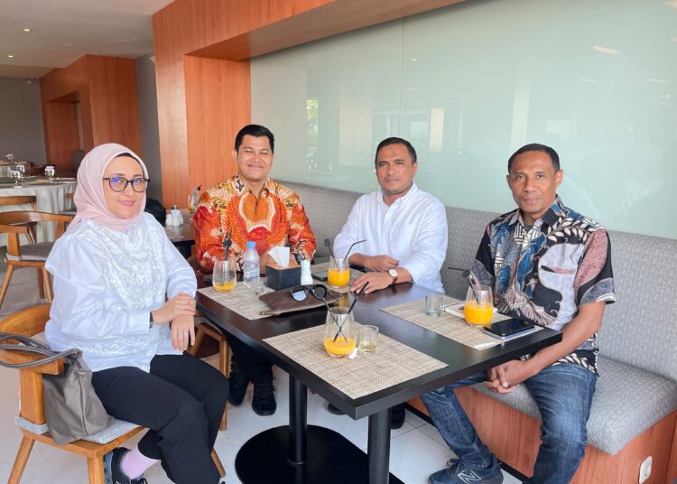 Bupati Seram Bagian Timur (SBT) Fachri Husni Alkatiri menemui staf ahli Menteri Kebudayaan RI Bidang Hukum dan Kebijakan Kebudayaan Masyitoh Annisa Ramadhani Alkatiri di Kota Ambon.