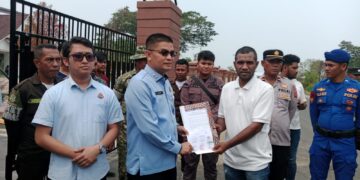Demo di Kejari SBT, OKP dan LSM Himbau Semua Pihak Stop Politisasi Isu Revitalisasi